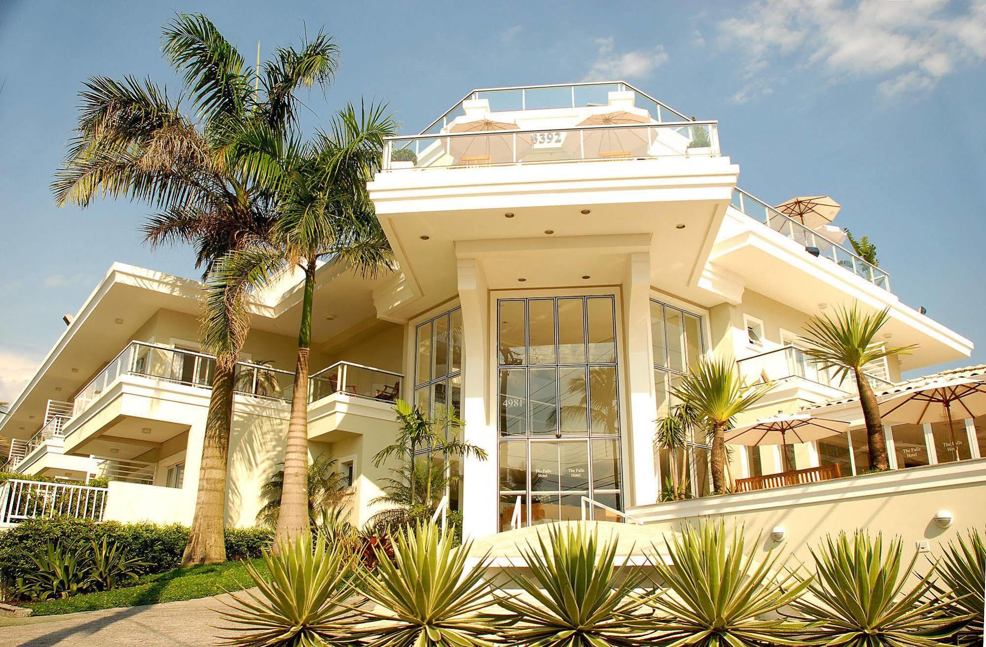 The Falls Hotel 4*
